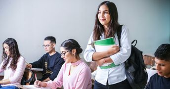 Business students working together